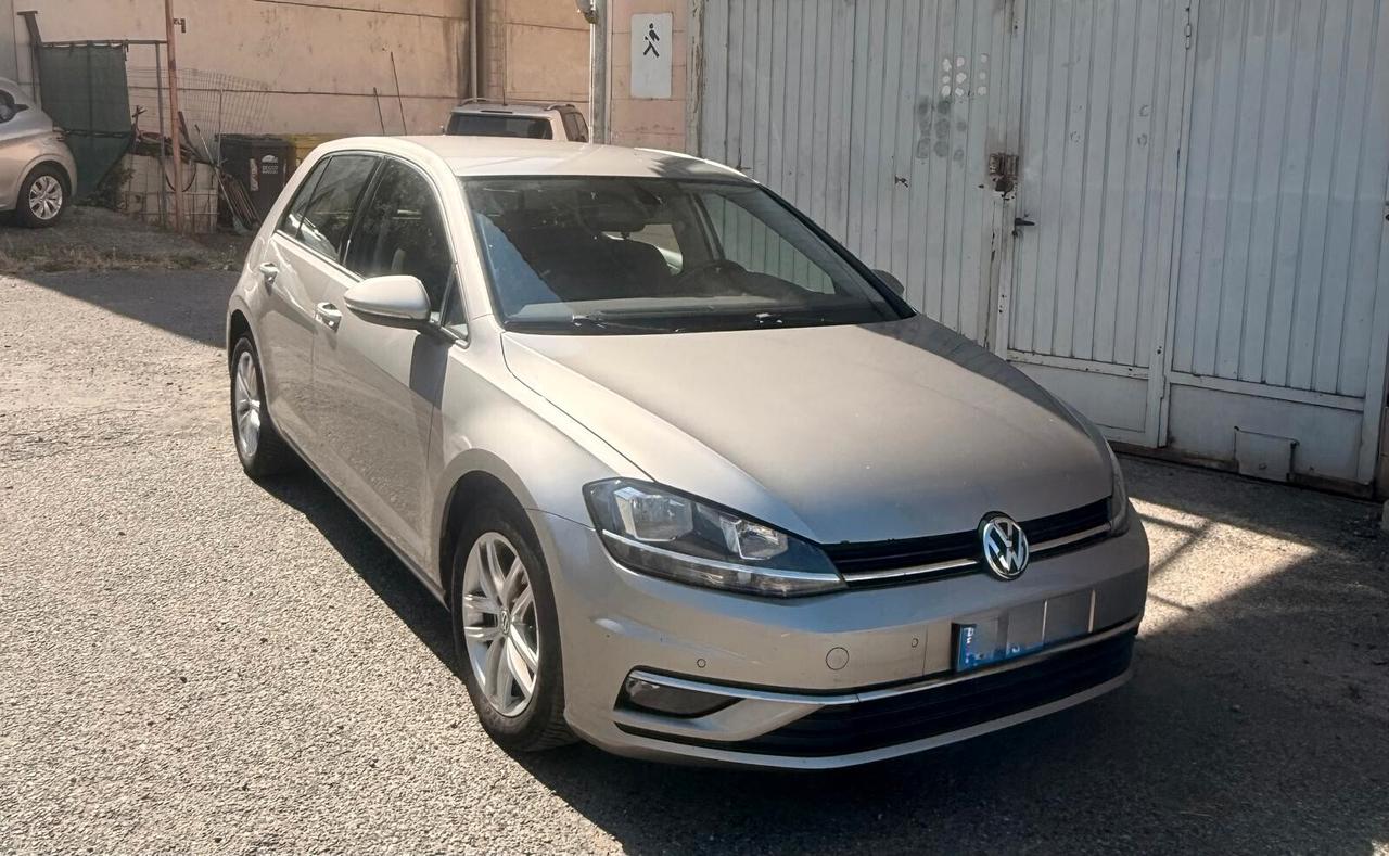 Volkswagen Golf Variant 1.6 TDI 115 CV DSG Business BlueMotion Tech.