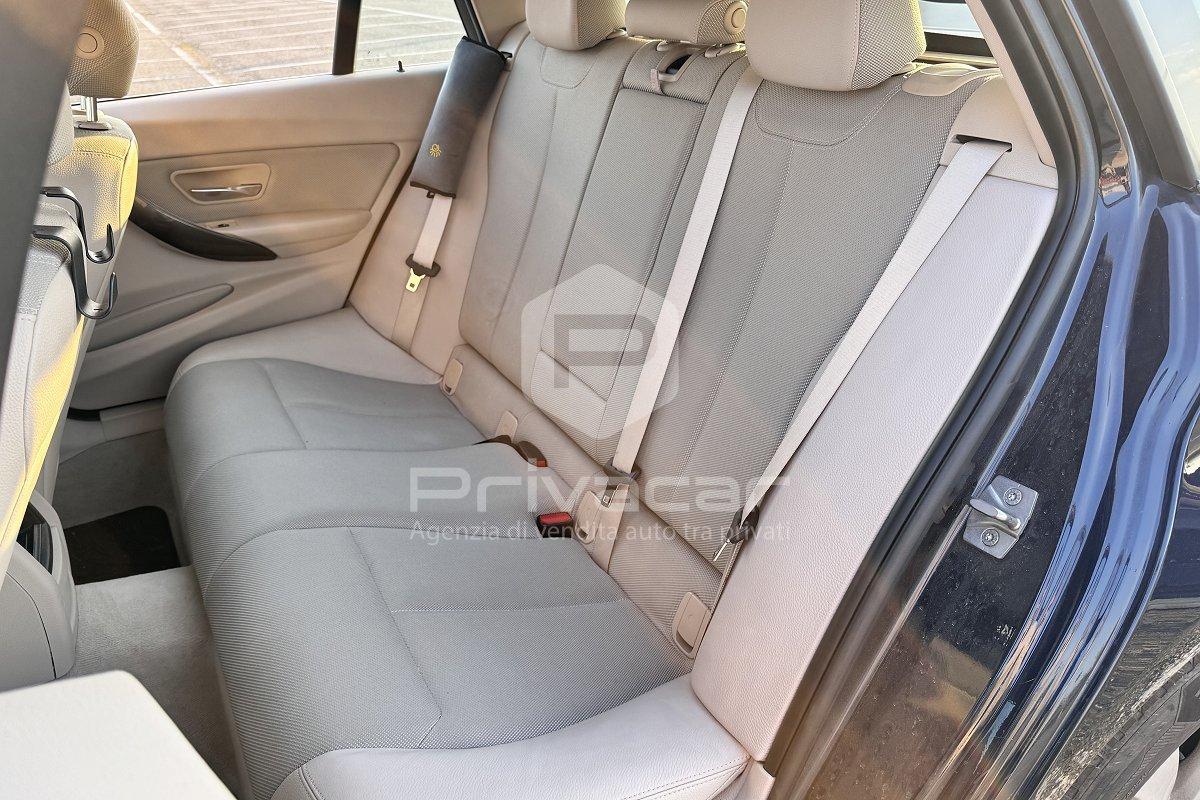 BMW 320d Touring Modern
