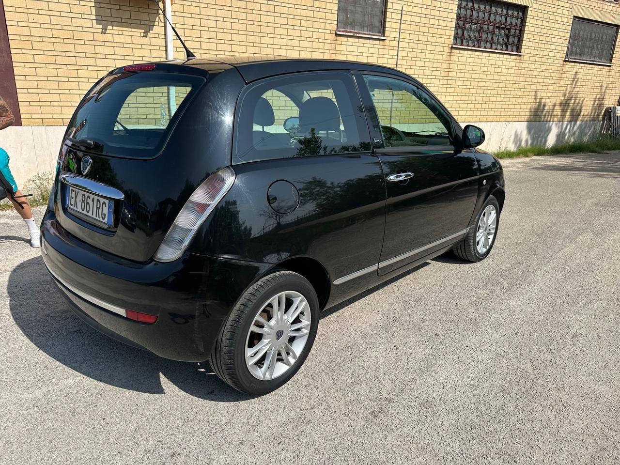 Lancia Ypsilon 1.3 MJT 75 CV