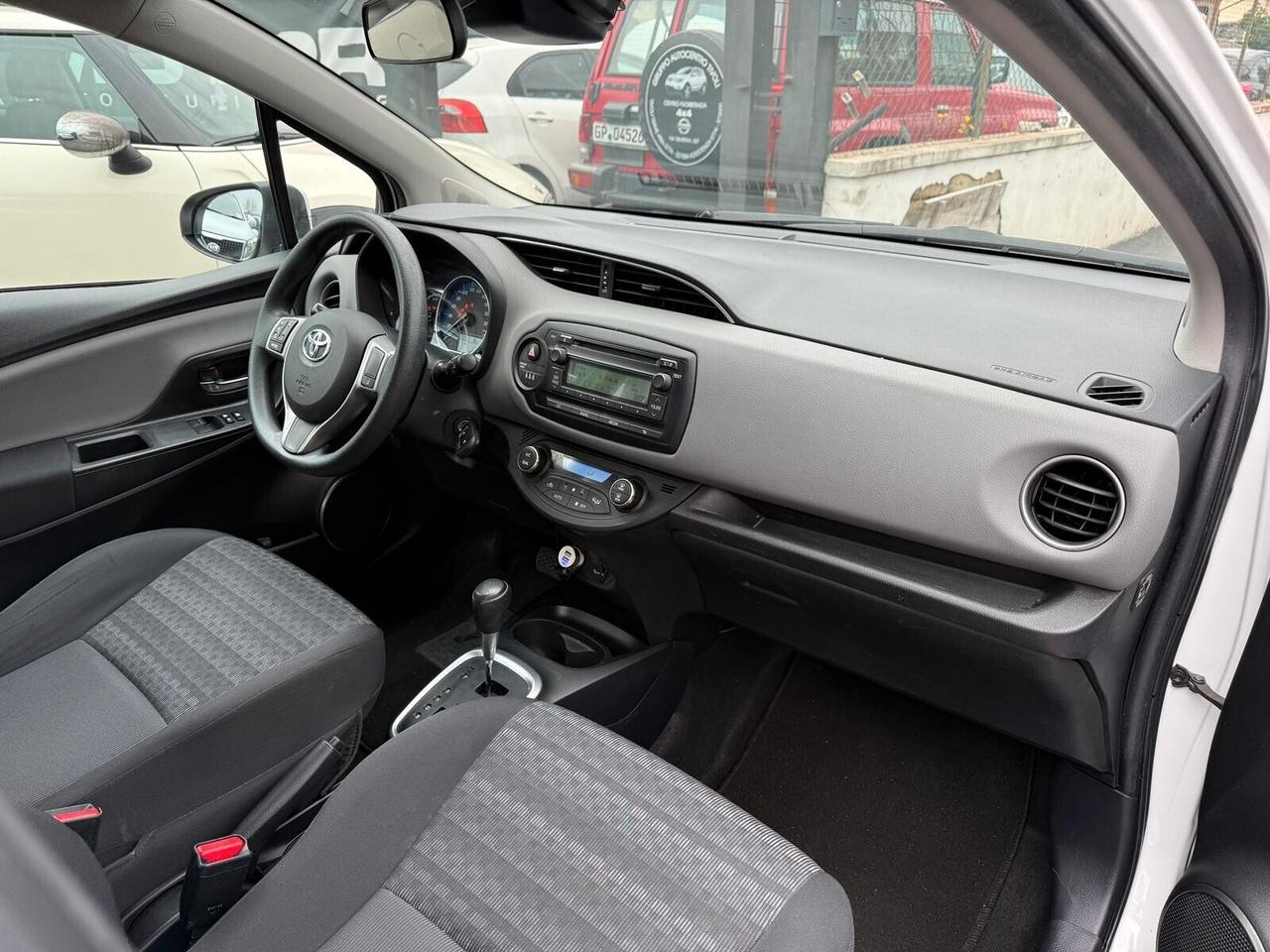 Toyota Yaris 1.5 Hybrid 5p - Automatica - Superprezzo - Tutto incluso