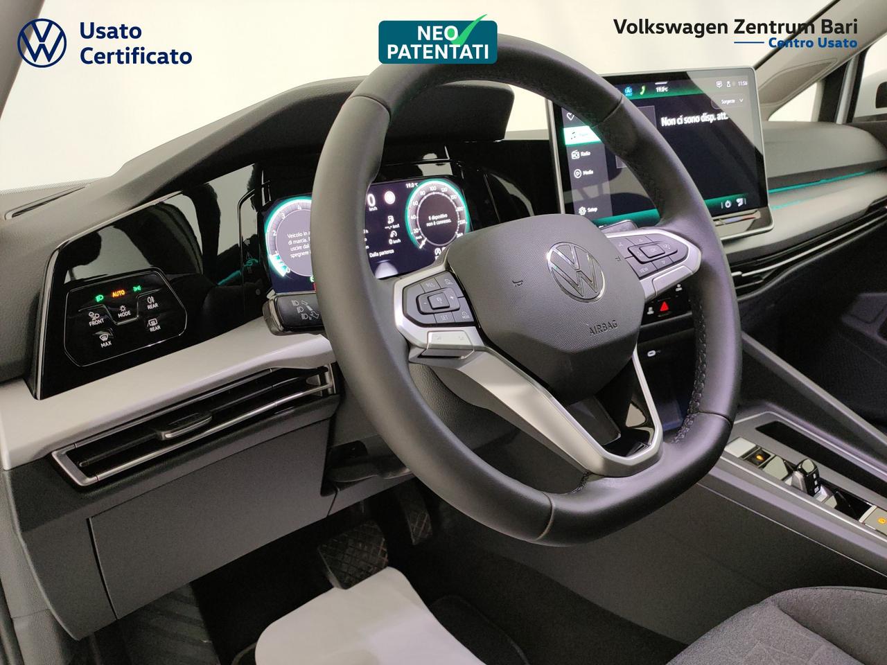 Volkswagen Golf 1.5 etsi life 115cv dsg