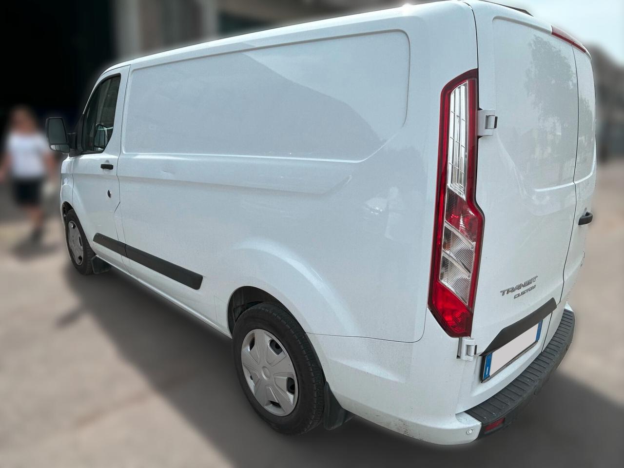 Ford Transit Custom - ANCHE PER NEOPATENTATI