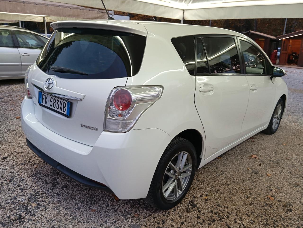 Toyota Verso 1.6 D-4D Active