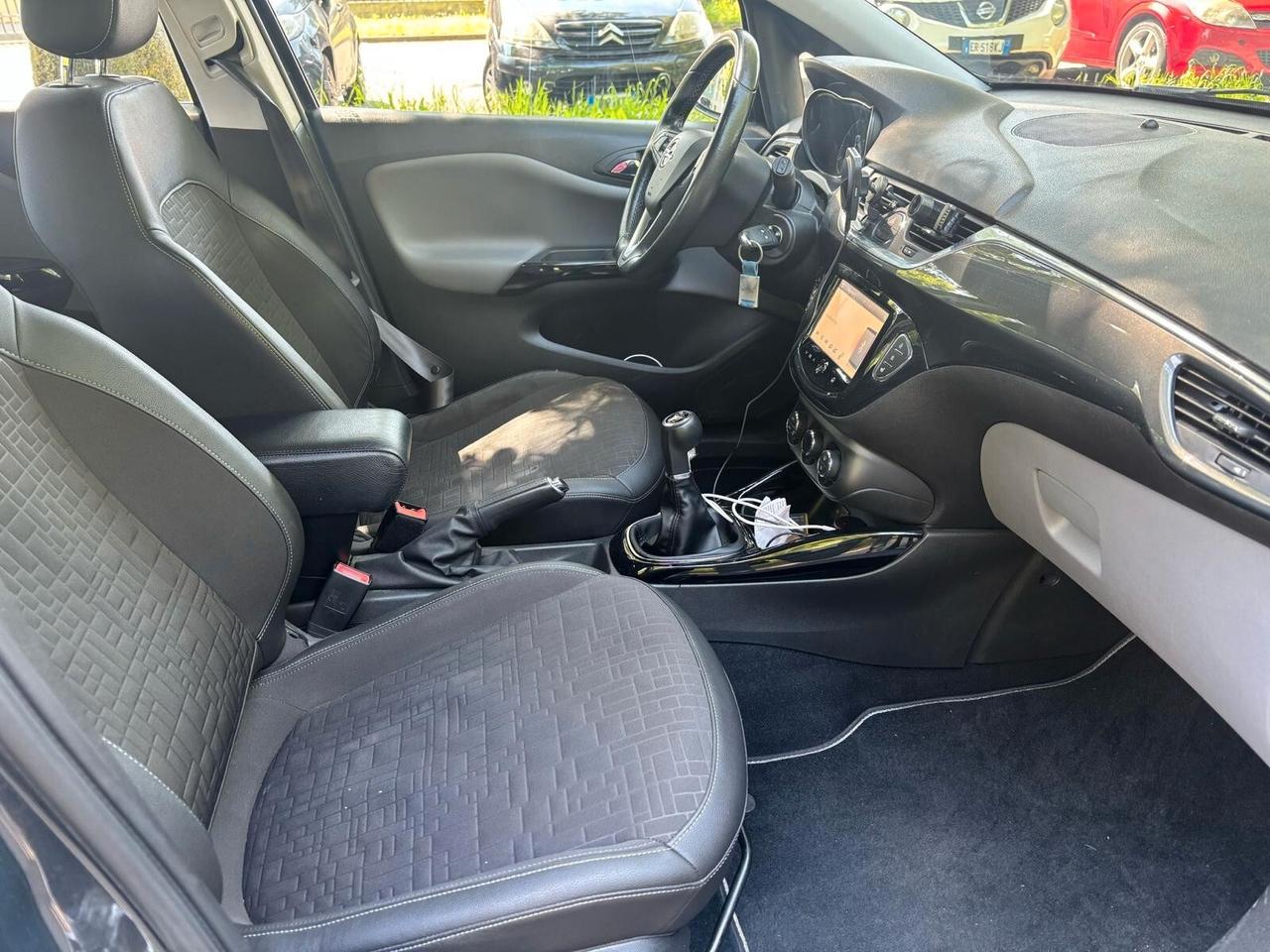 Opel Corsa 1.4 90CV GPL Tech 5 porte b-Color