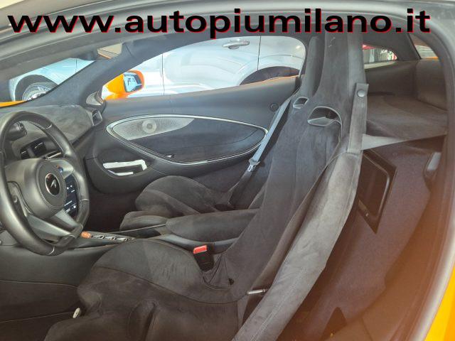 MCLAREN Artura Artura