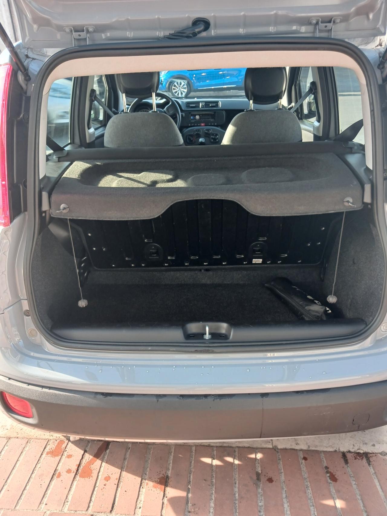 auto pari al nuovo !!