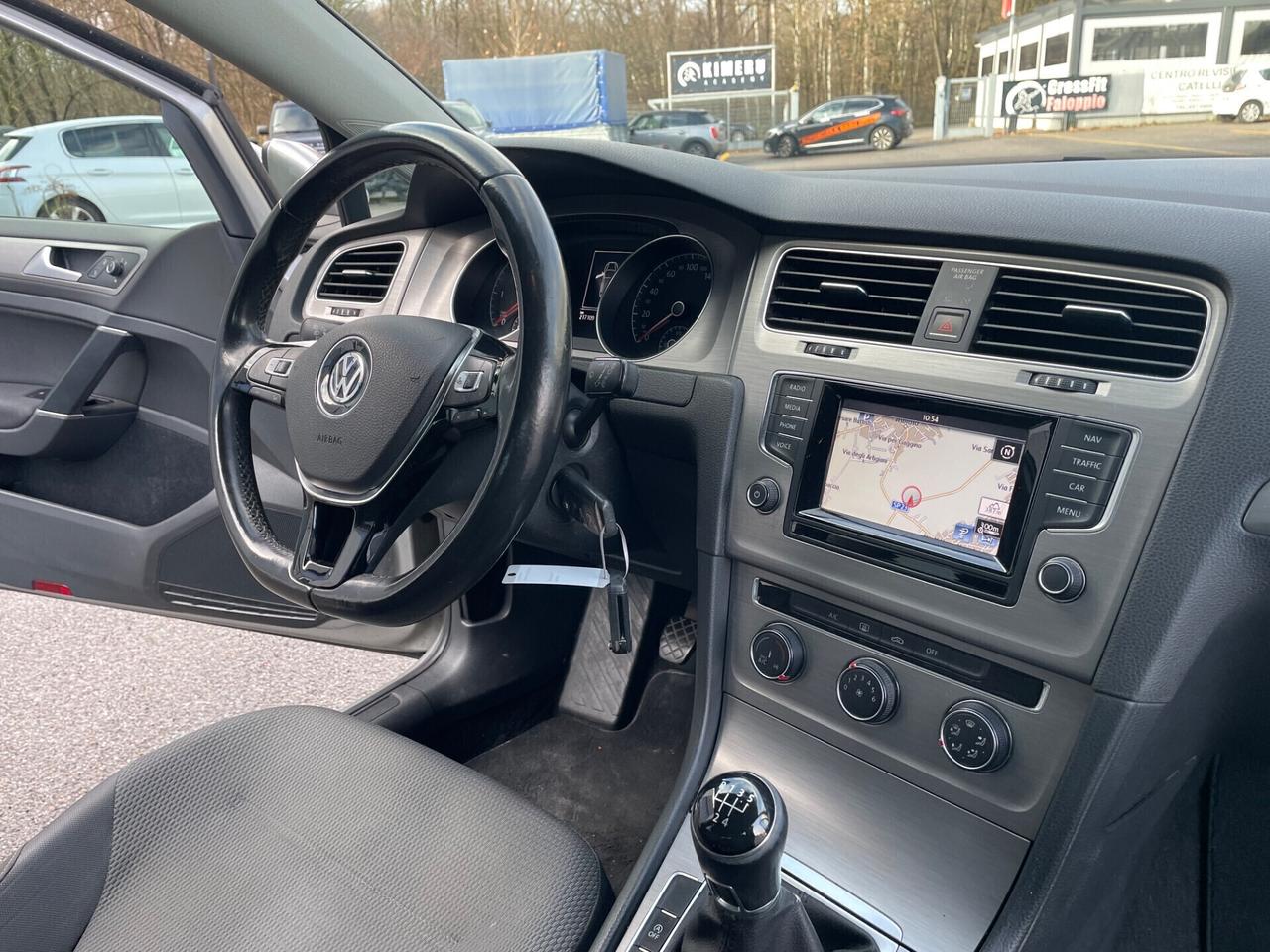 Volkswagen Golf 1.6 TDI 5p.*Navi*Neopatentati*Cerchi*