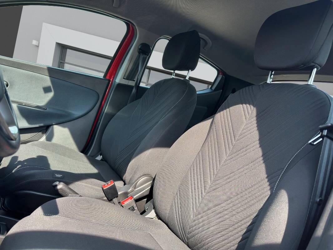 Lancia Ypsilon III 1.0 firefly hybrid Gold s&s 70cv CON CARPLAY