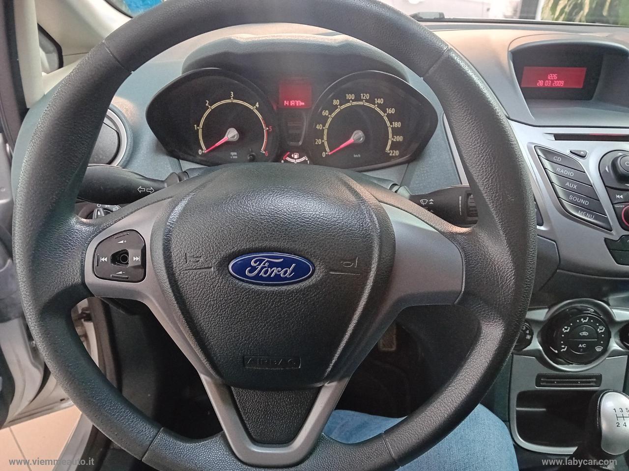 FORD Fiesta 1.6 TDCi 90 CV 5p. Titanium