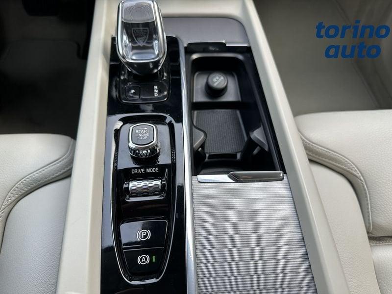 Volvo XC60 XC60 B4 (d) AWD Geartronic Inscription