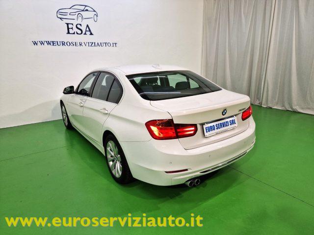 BMW 328 i Luxury