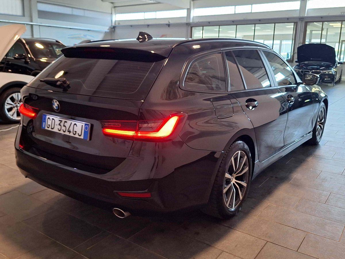BMW 316d Touring MHEV 48V aut. VIRTUAL COCKPIT - VETRI SCURI - GARANZIA 24 MESI