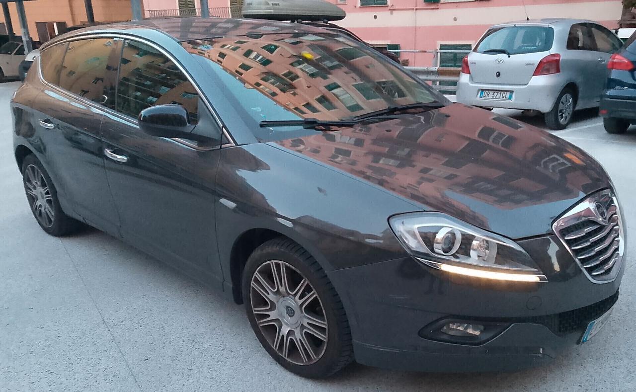 Lancia Delta 1.6 MJT DPF 105 CV Gold