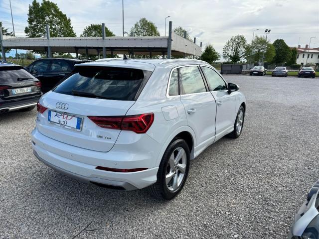 AUDI - Q3 - 35 TDI quattro S tronic S-LINE