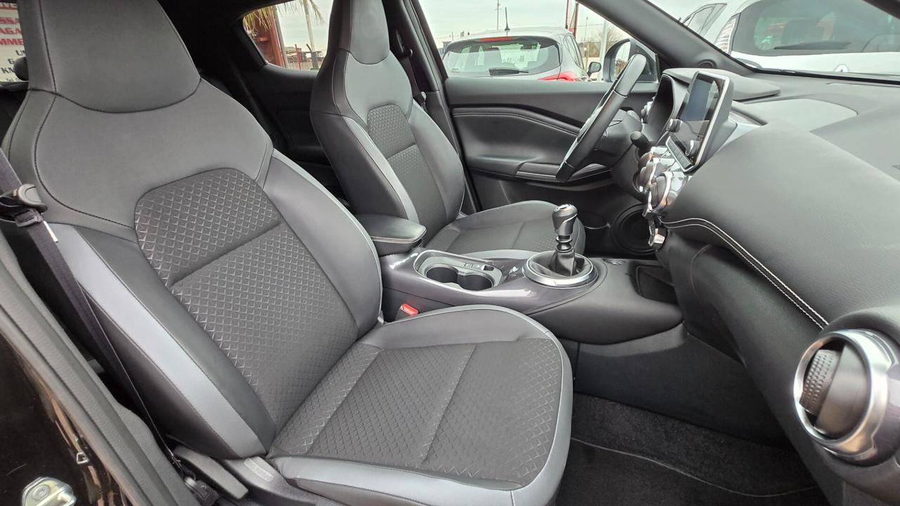 Nissan Juke 1.0 DIG-T 114 CV N-Connecta