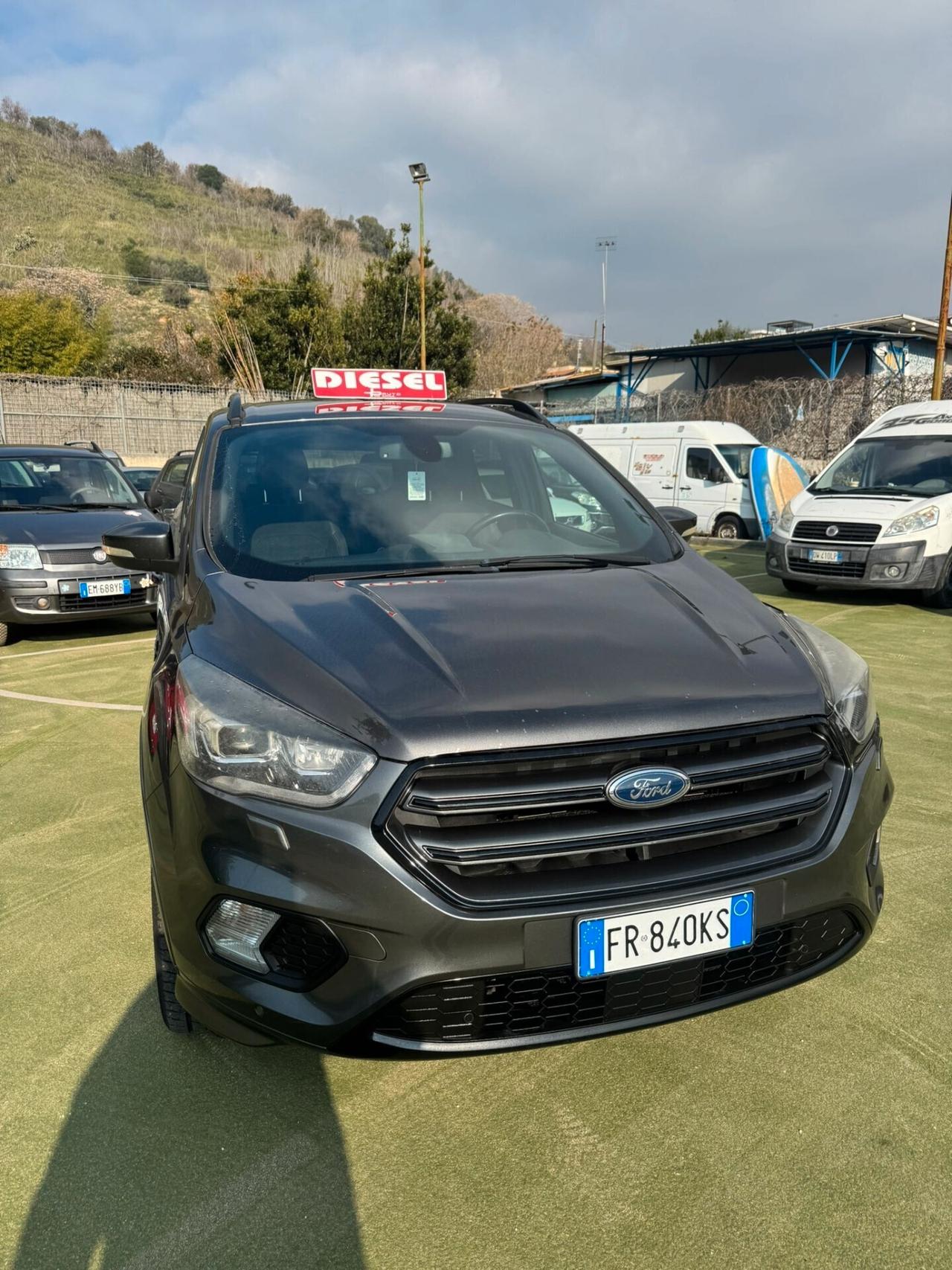 Ford Kuga 2.0 TDCI 120 CV S&S 2WD Powershift ST-Line