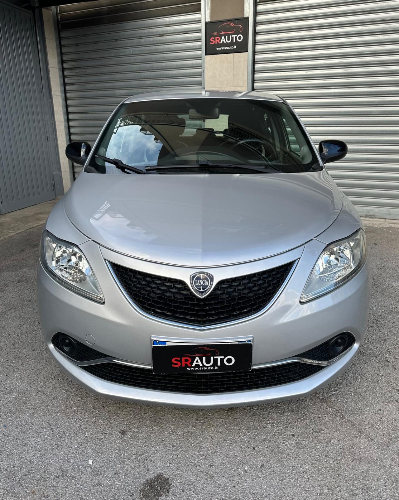 Lancia Ypsilon 1.2 benzina 69cv 5p. Gold