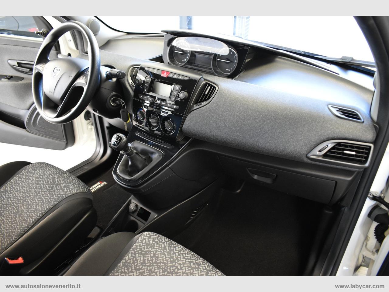 LANCIA Ypsilon 1.2 69 CV 5p. S&S Elefantino Blu