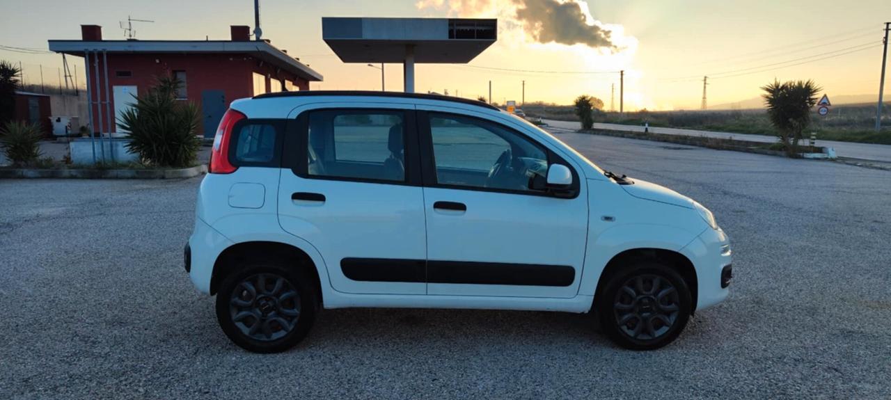 Fiat Panda 0.9 TwinAir Turbo Natural Power Lounge
