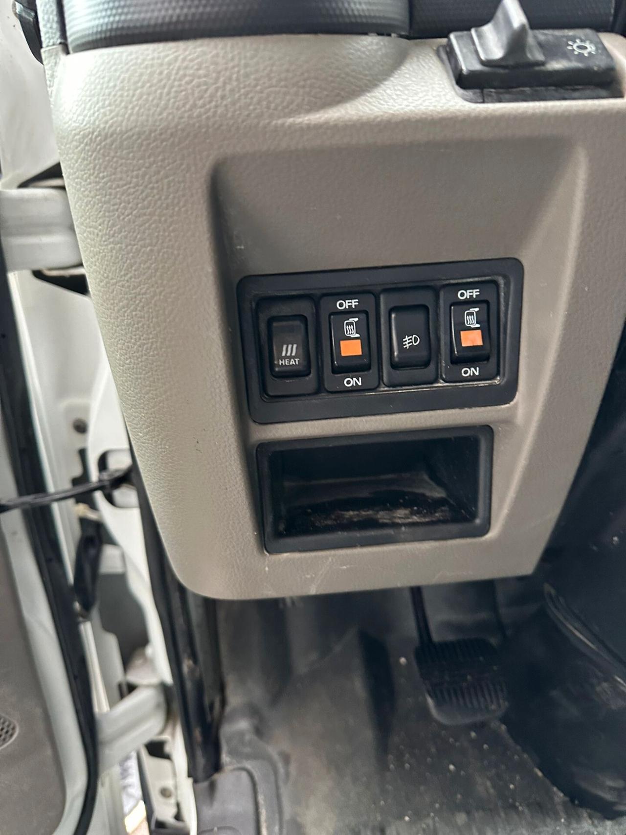 Renault Maxity Cabstar Doppia Cabina