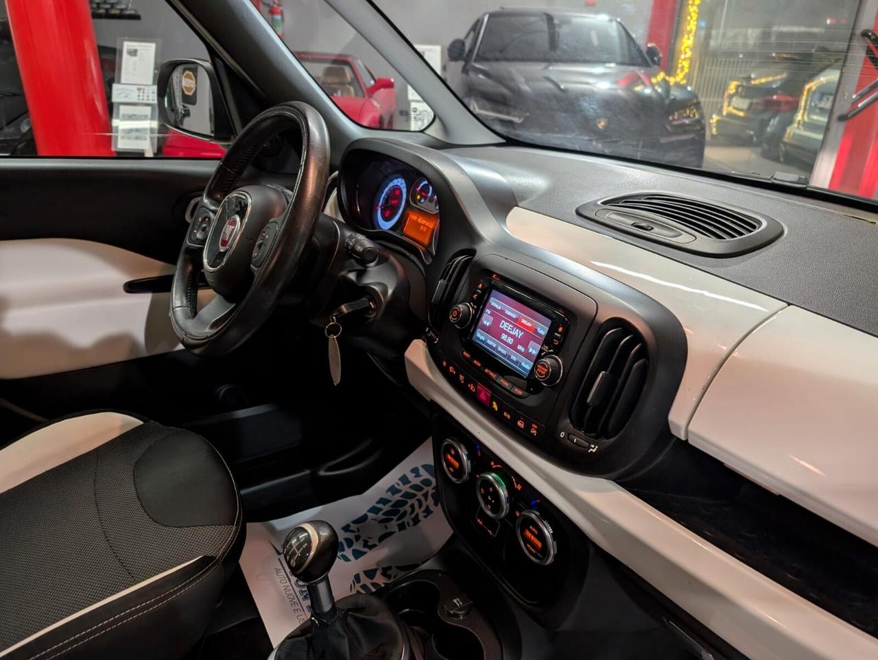 Fiat 500L 1.3 DIESEL Trekking 74.000 KM