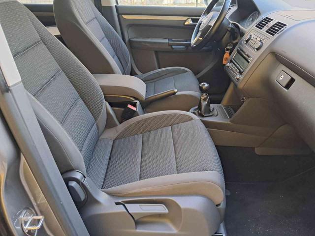 VOLKSWAGEN Touran 1.4 TSI Highline EcoFuel