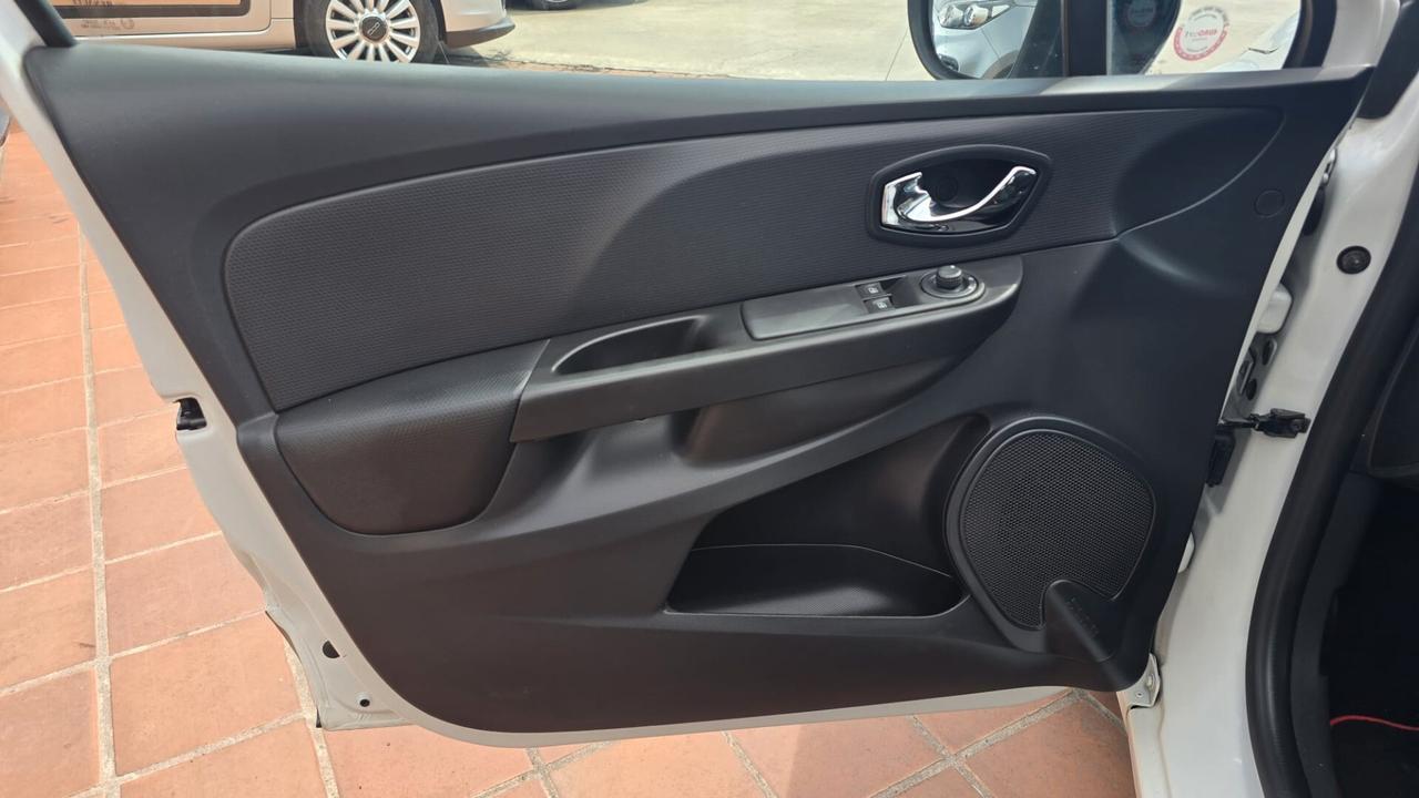 Renault Clio 1.5 dCi 8V 75CV 5 porte Energy