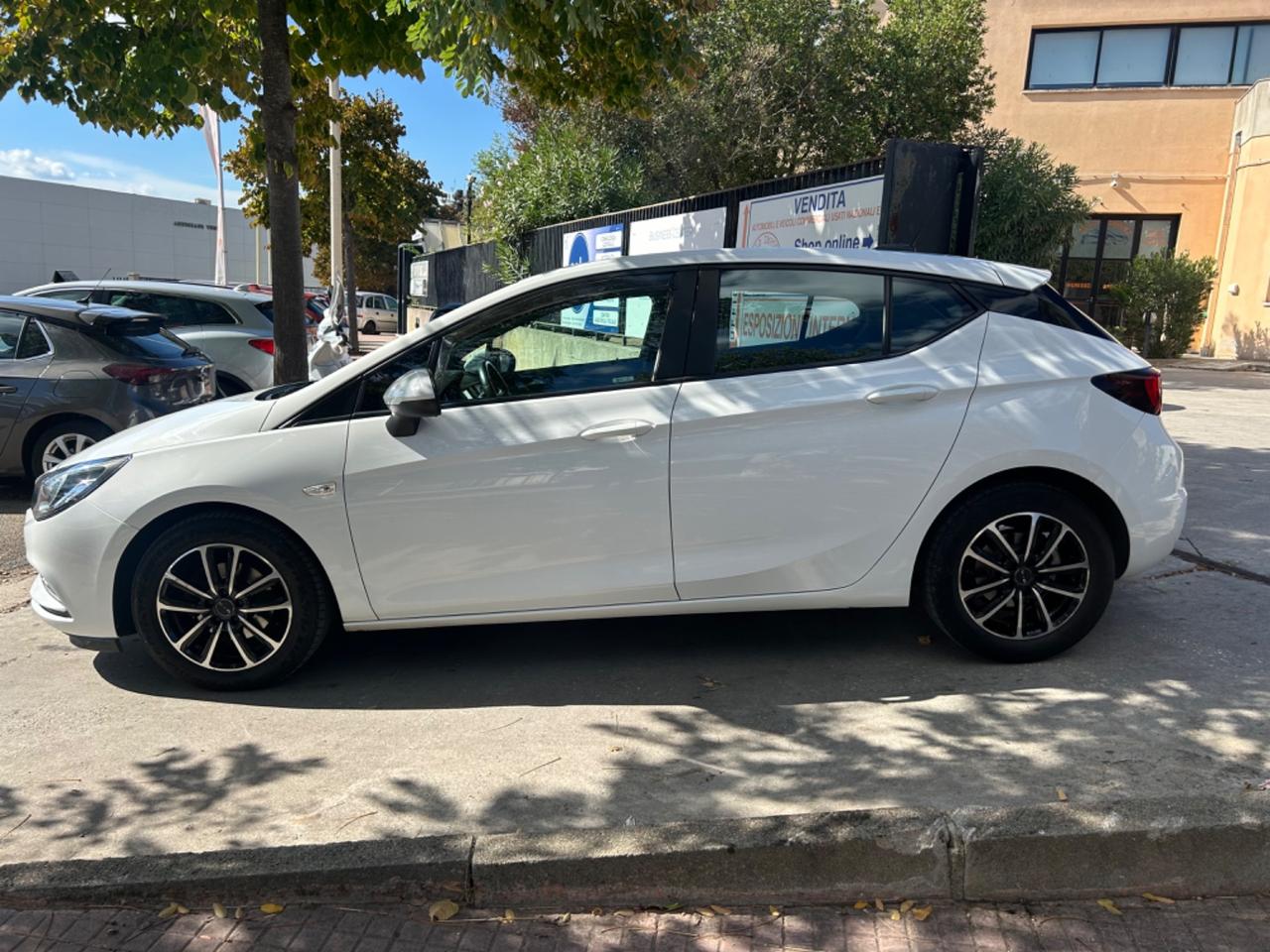Opel Astra 1.6 CDTi 110CV
