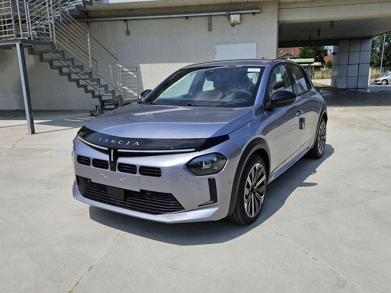 Lancia Ypsilon Hybrid e-DCT