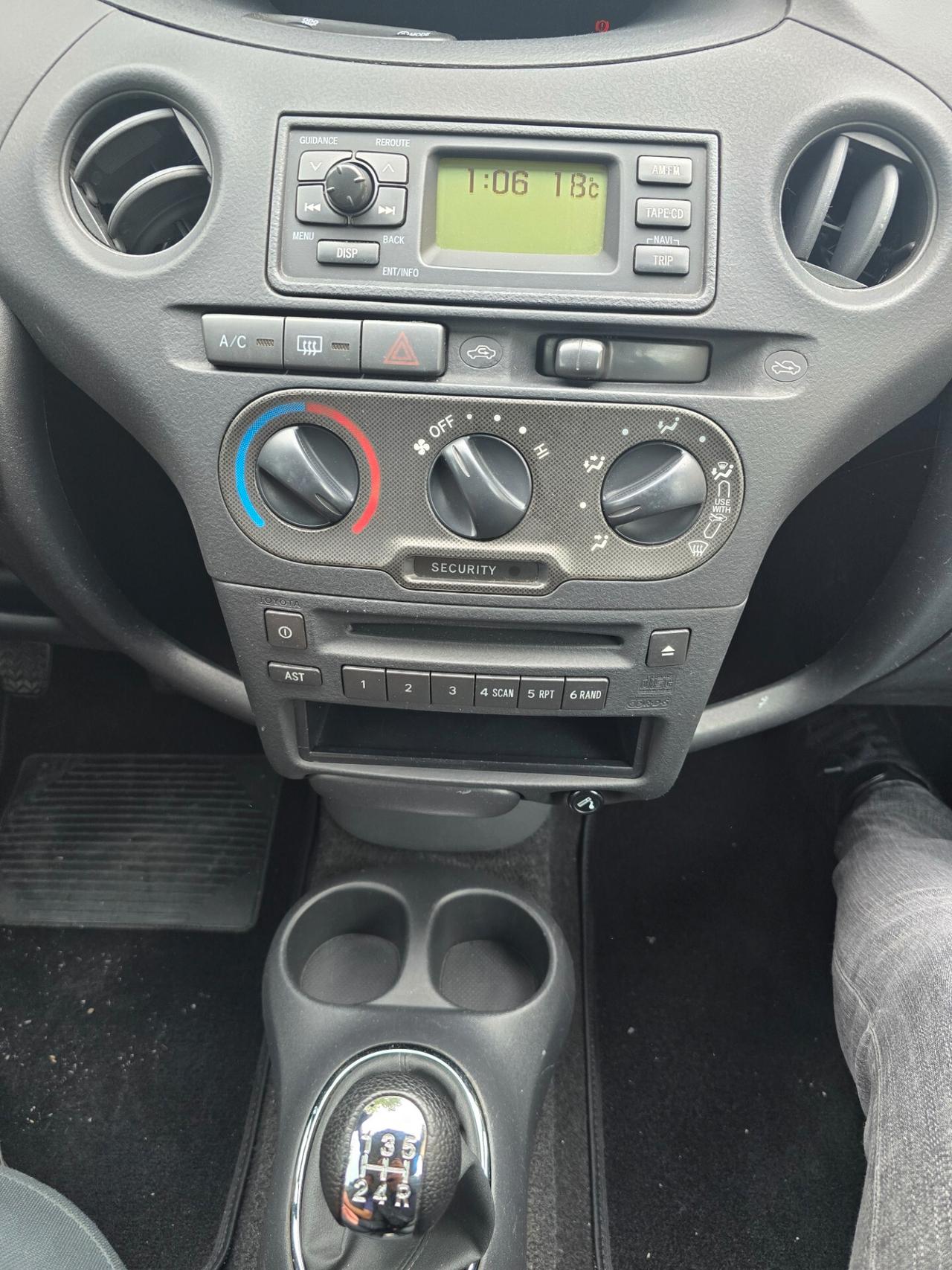TOYOTA YARIS 1.3 SOL "OK PER NEOPATENTATI"