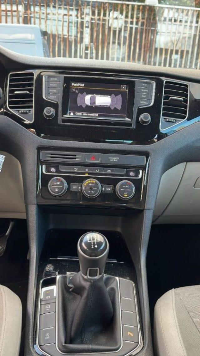VOLKSWAGEN Golf Sportsvan 1.6 TDI 110CV DSG Highline BlueMotion Tech.