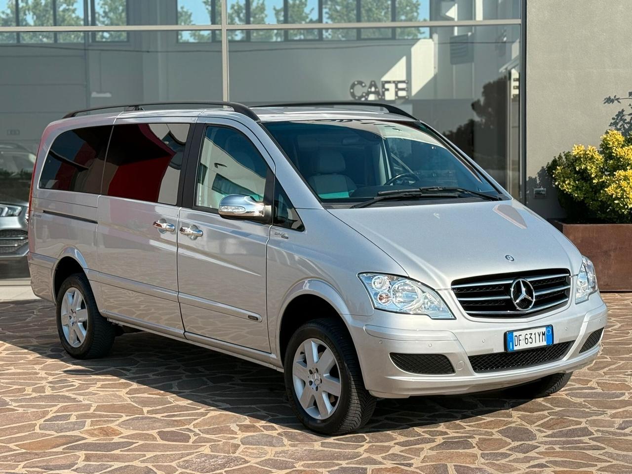 Mercedes-benz Viano 2.2 CDI 4Matic 8 POSTI