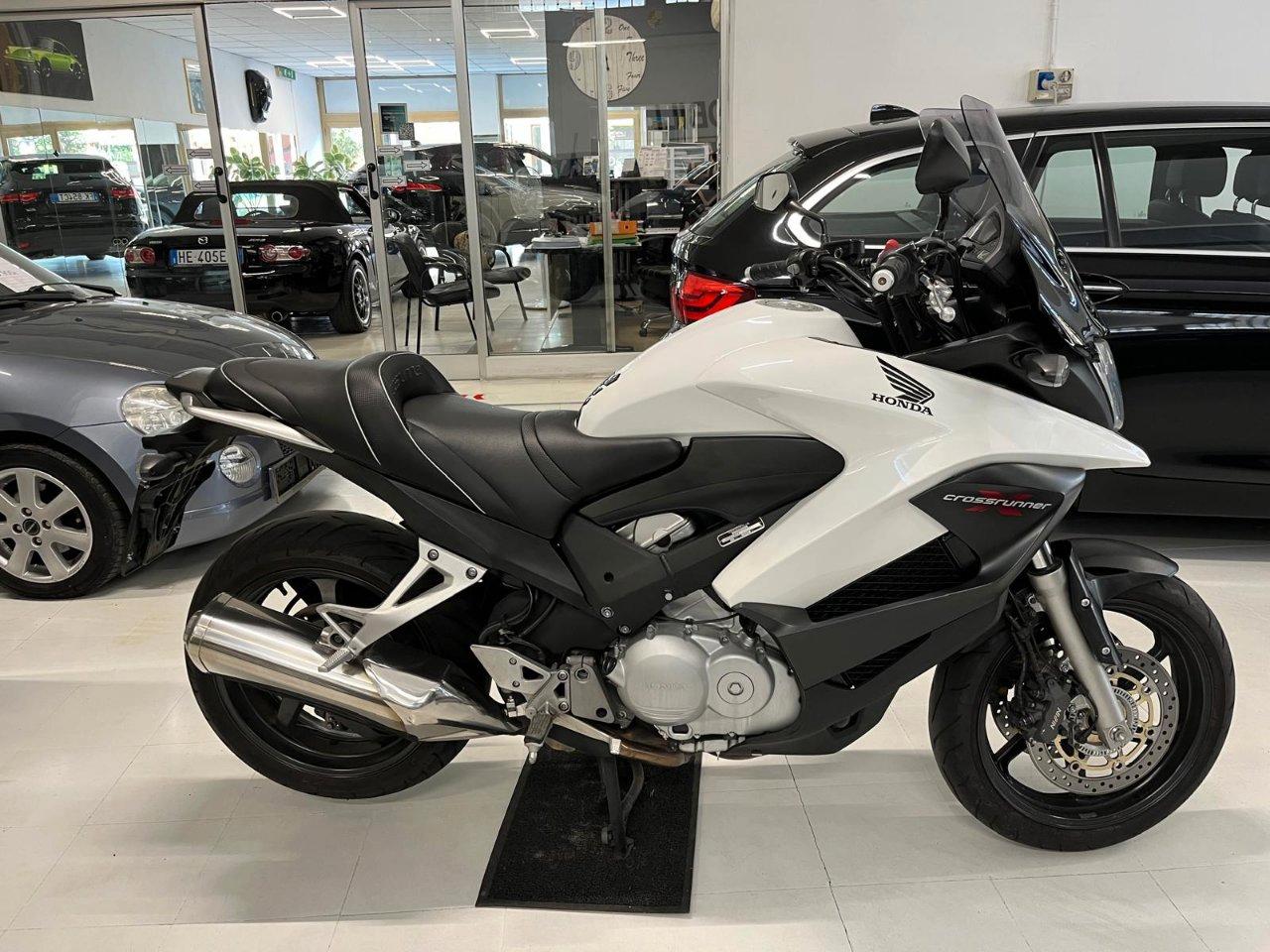 HONDA Crossrunner 800 Abs my11
