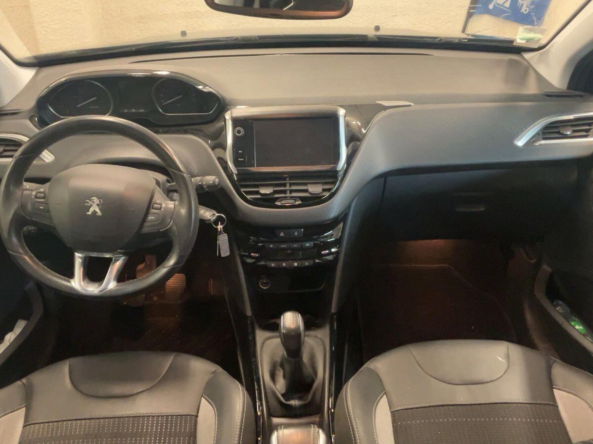 Peugeot 2008 PureTech Turbo 110 S&S Allure