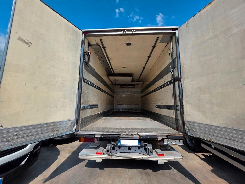IVECO EUROCARGO 160E28 EURO 5 FRIGO CON PEDANA-2009
