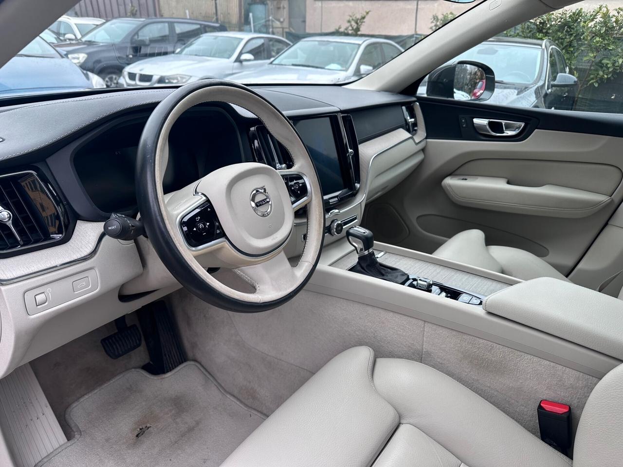 Volvo XC 60 D4 AWD Geartronic Inscription*EURO6*PELLE*NAVI