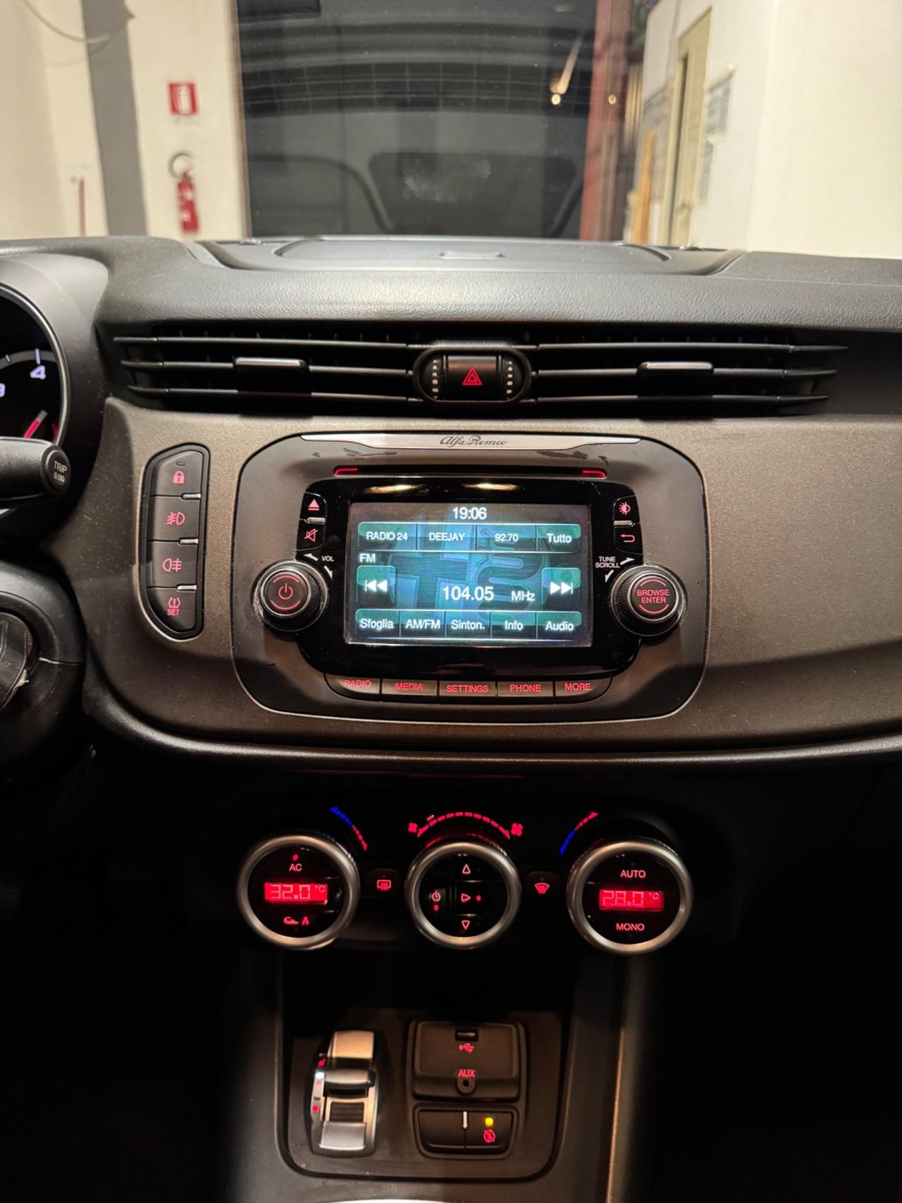 Alfa Romeo Giulietta 1.6 JTDm-2 105 CV Exclusive