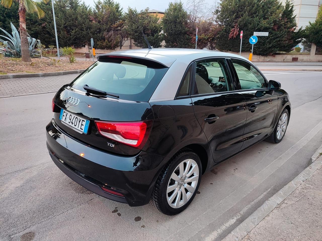 Audi A1 SPB 1.6 TDI 116 CV ( BICOLORE) SUPER PREZZO!!