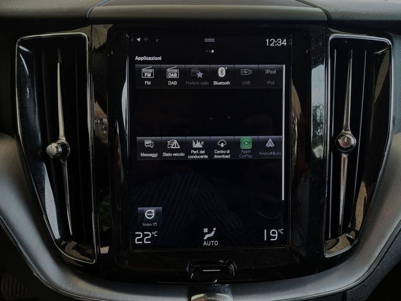 Volvo XC60 B4 197+14 CV AWD Automatica Mild Hybrid Momentum Pro