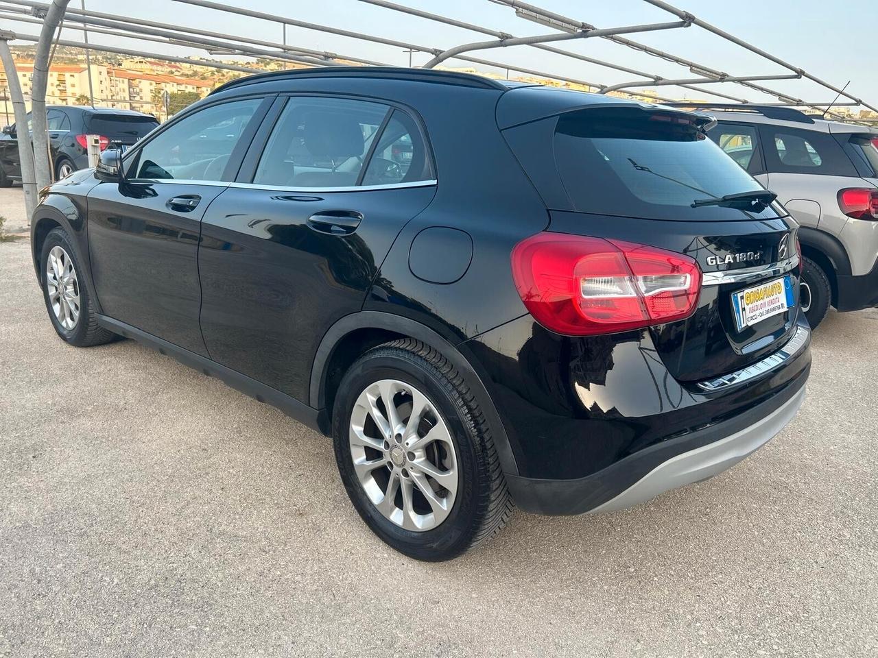 Mercedes GLA 180 d 2017