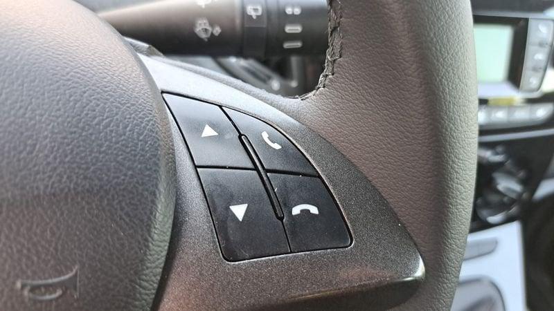 Lancia Ypsilon 1.0 FireFly Hybrid Silver