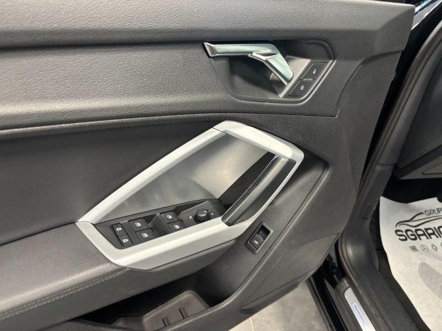AUDI Q3 SPB Sportback 4x4 Quattro S Line S Tronic 35 TDI