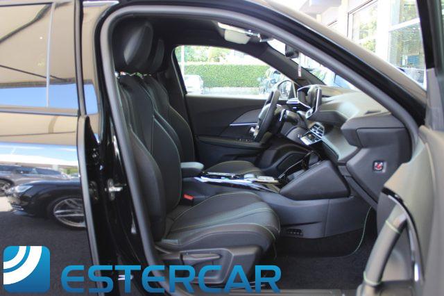 PEUGEOT 2008 Hybrid 145 e-DCS6 GT