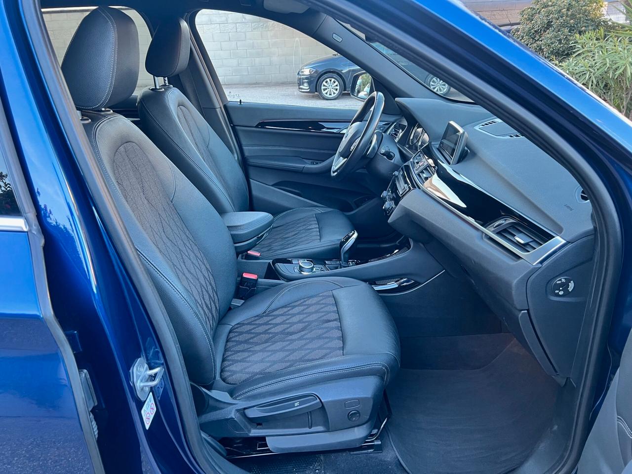 Bmw X1 sdrive18d xLine AUTOM. LED/NAVI/PELLE PERFETTA