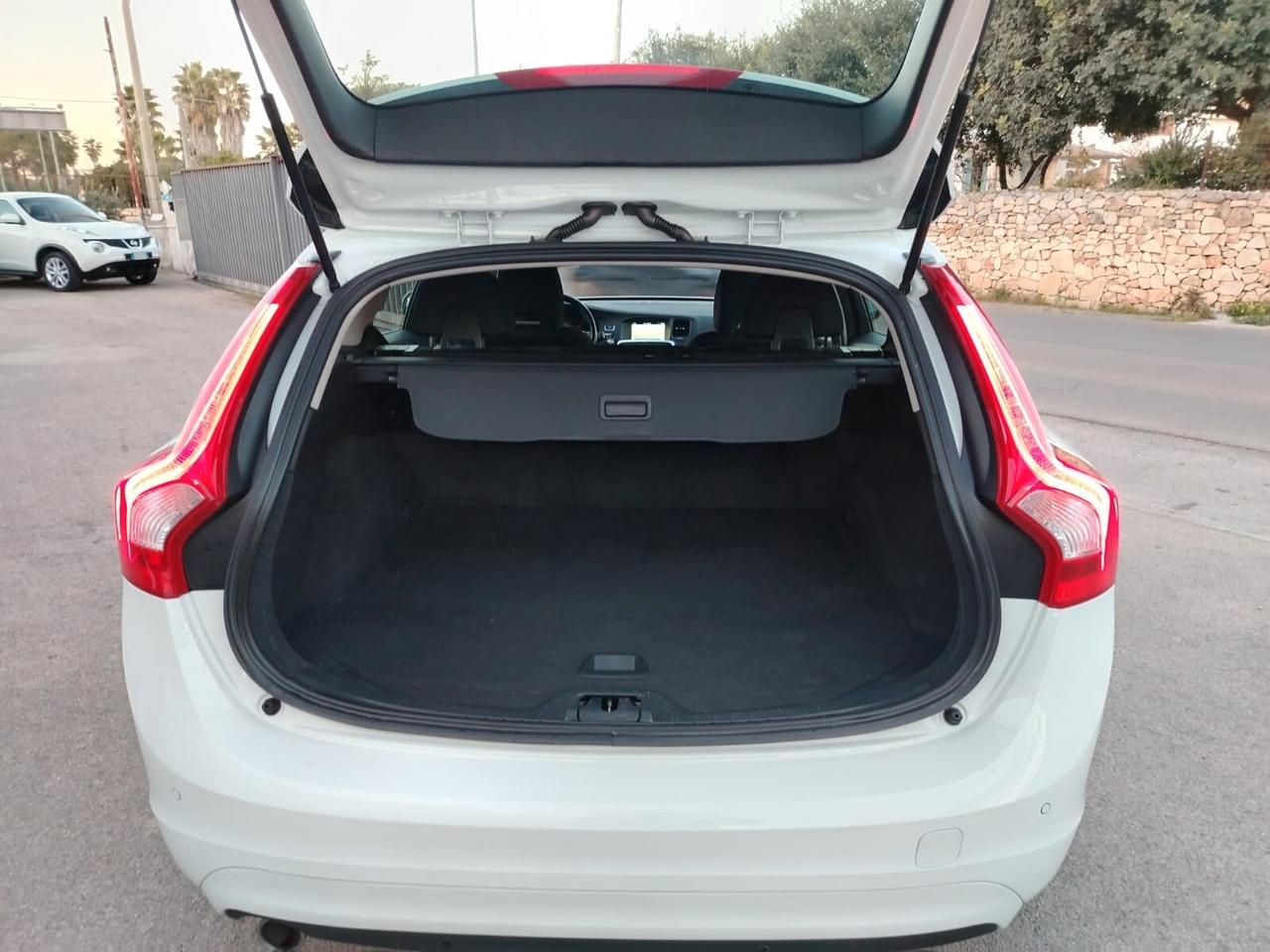 Volvo V60 D2 Momentum