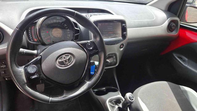 TOYOTA Aygo 1.0 VVT-i 69 CV 5 porte x-clusiv