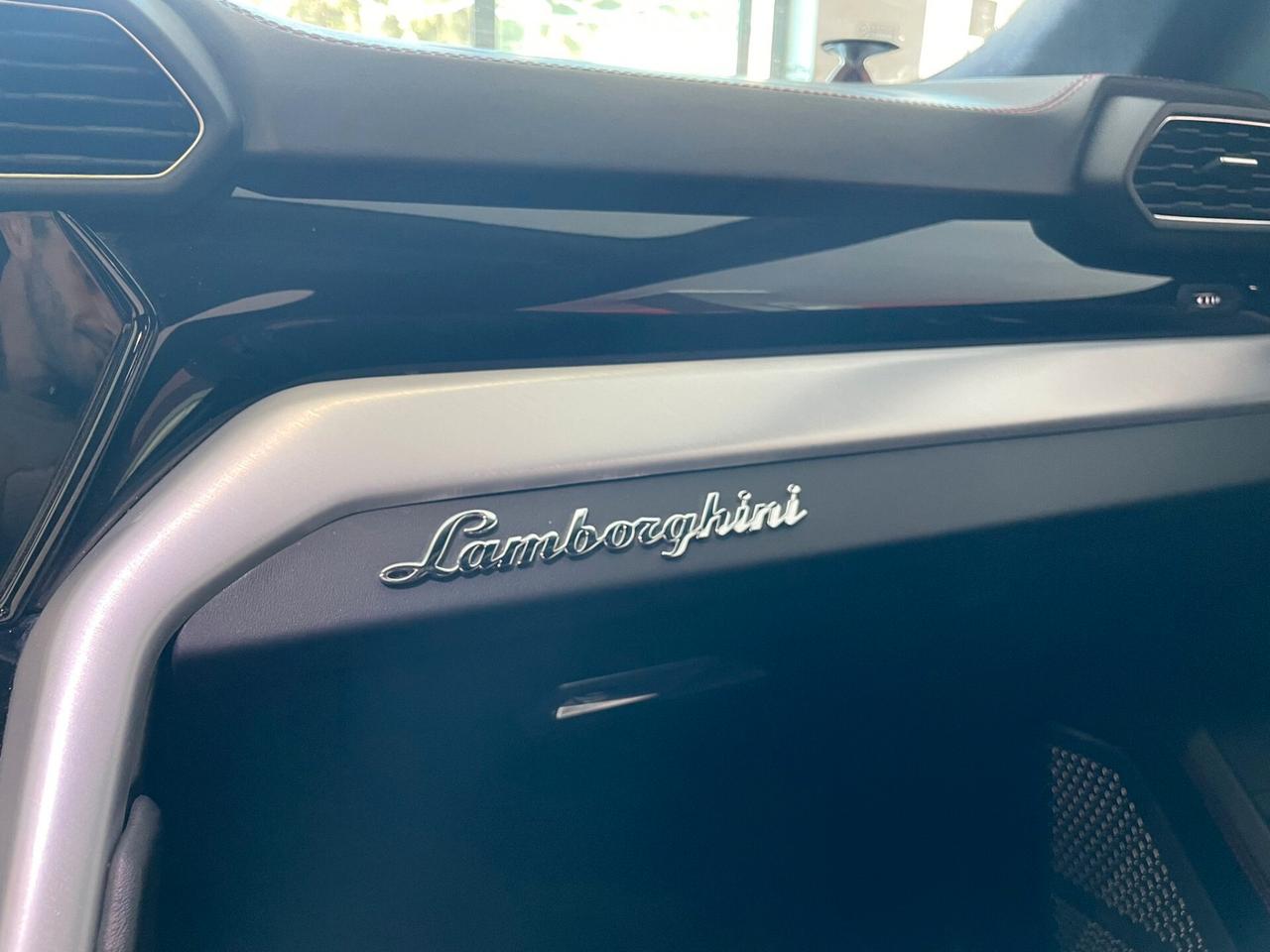 LAMBORGHINI URUS 4.0 650cv IPERFULL