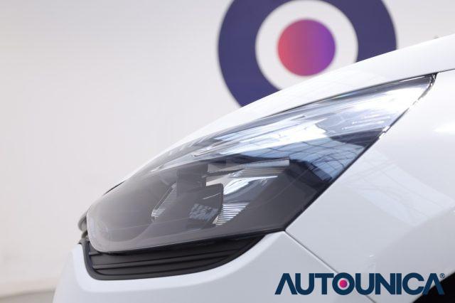 RENAULT Clio TCE 12V 75 CV 5 PORTE GENERATION NEOPATENTATI