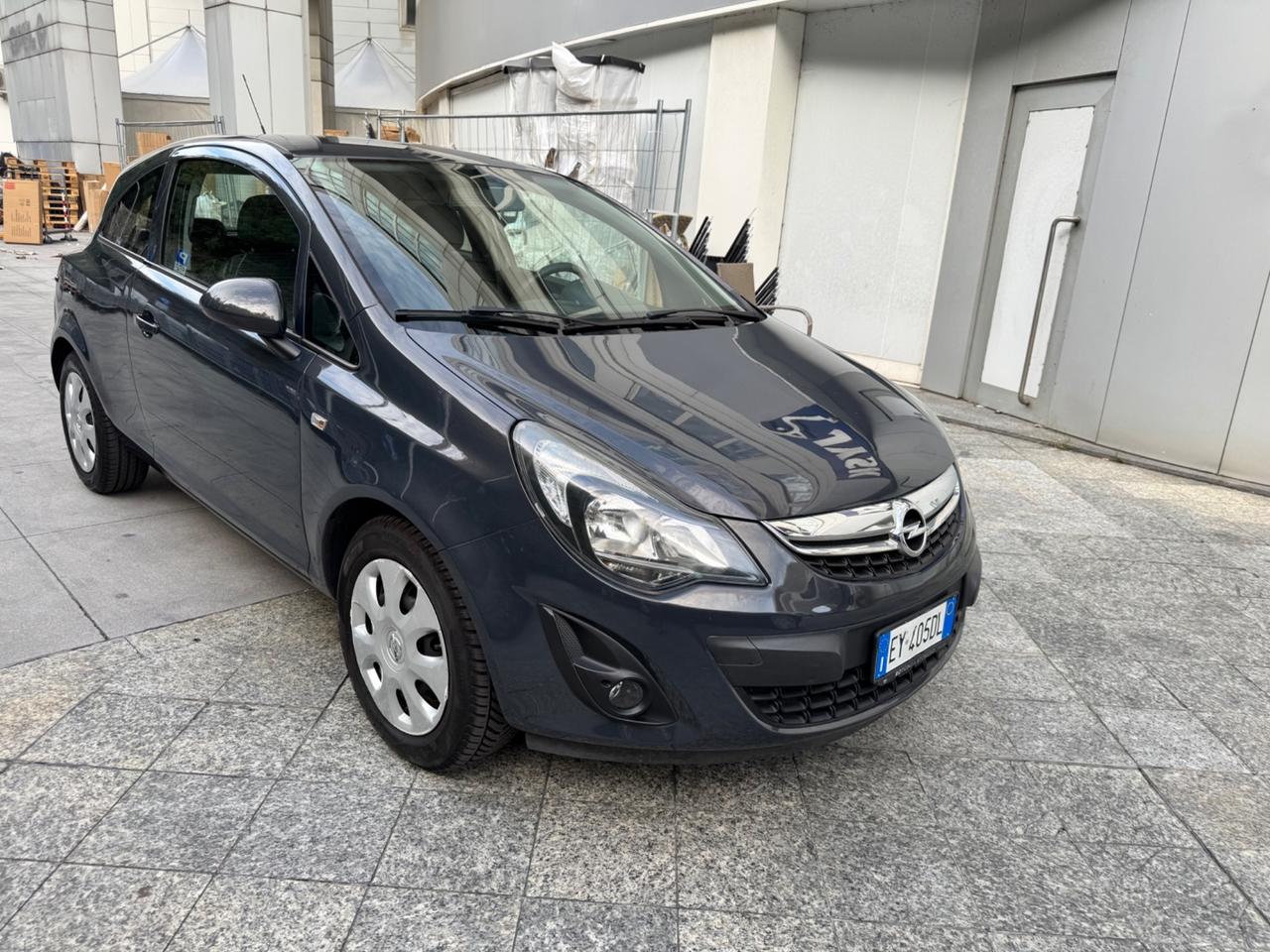 OPEL CORSA 1.2 NEOPATENTATI KM 59MILA
