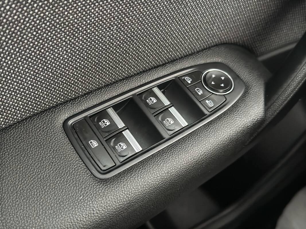 Renault Captur 1.6 full hybr.E-Tech Techno 145cv AUTOM E TELECAM